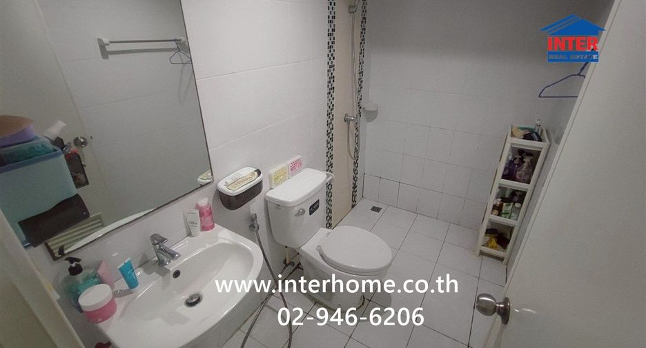 Casa adosada en venta de 4 habitaciones en Bang Yai, Nonthaburi