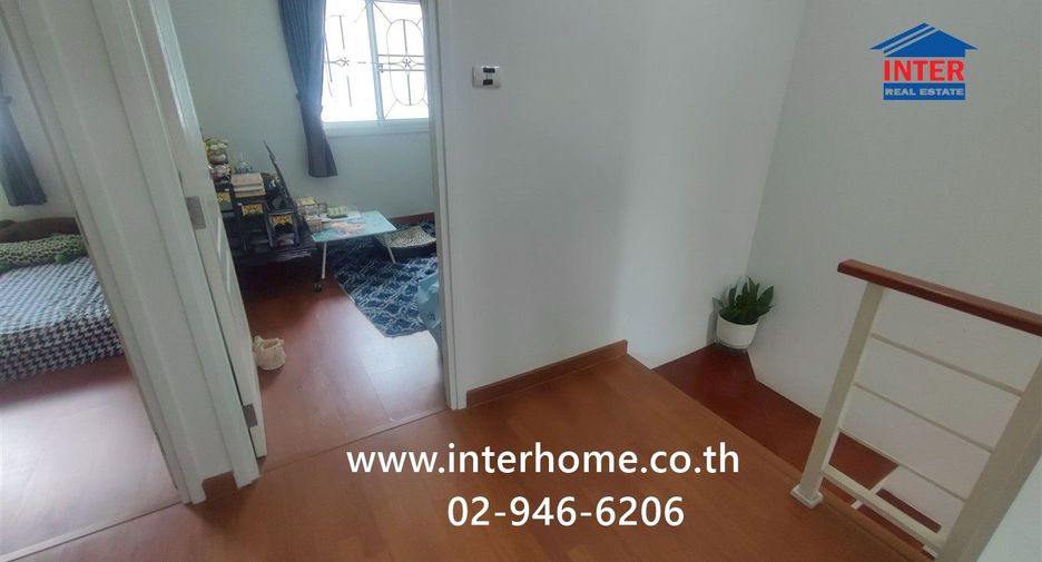 Casa adosada en venta de 4 habitaciones en Bang Yai, Nonthaburi