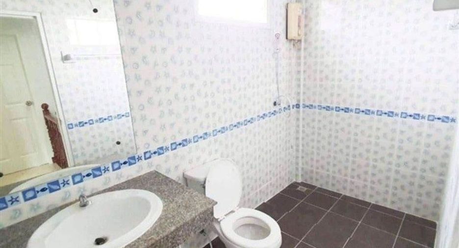Продажа 3 спальни таунхаус в Bang Bua Thong, Нонтабури