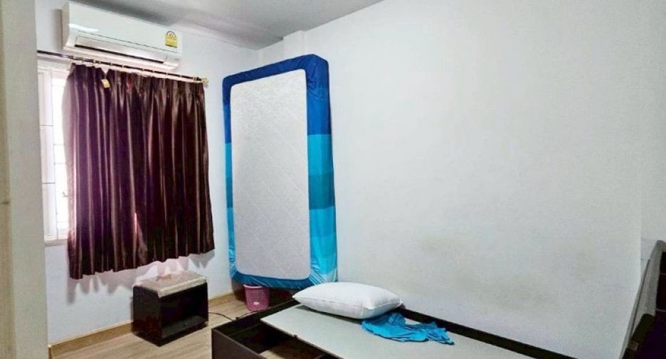 Haus zum Kauf mit 3 Zimmer in Si Racha, Chonburi