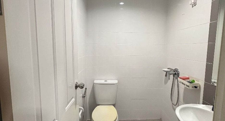 For sale 3 bedrooms townhouse in Bang Phli, Samut Prakan