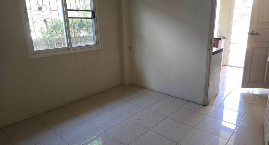 For sale 6 bedrooms house in Mueang Chiang Mai, Chiang Mai