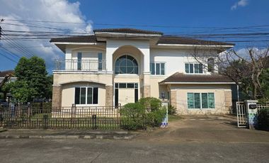 For sale 6 bedrooms house in Mueang Chiang Mai, Chiang Mai