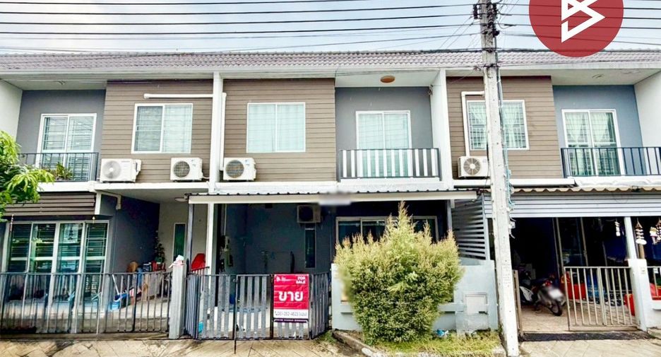 出售 3 卧室 联排别墅 在 Khlong Sam Wa, 曼谷
