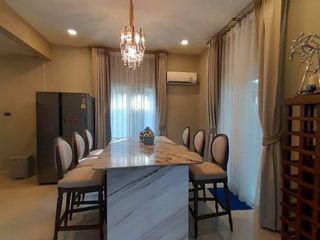 For rent 3 bedrooms villa in Bang Lamung, Chonburi