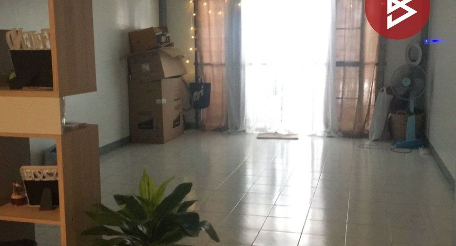 For sale 2 ベッドルーム townhouse in Mueang Chon Buri, Chonburi