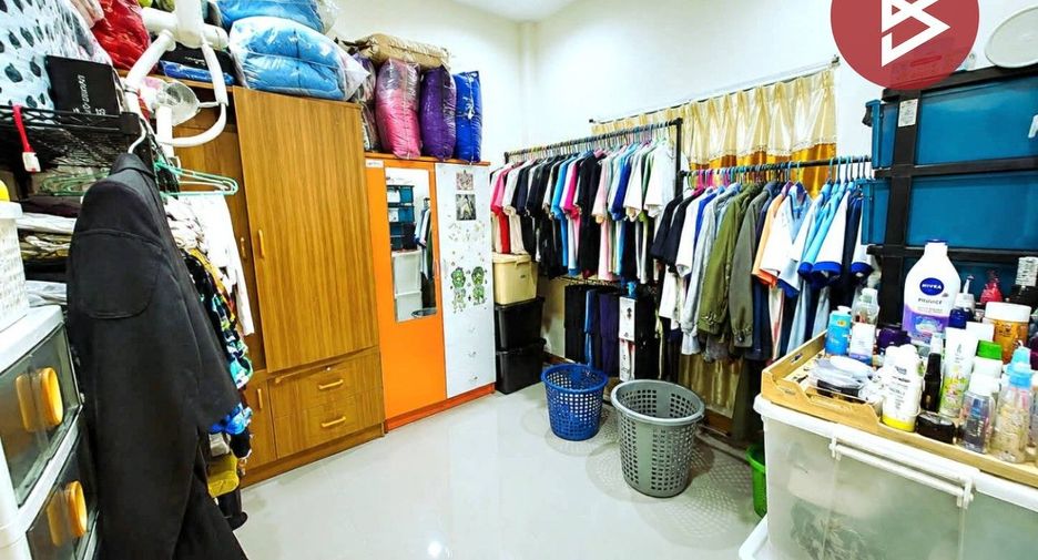 For sale 2 ベッドルーム townhouse in Mueang Chon Buri, Chonburi