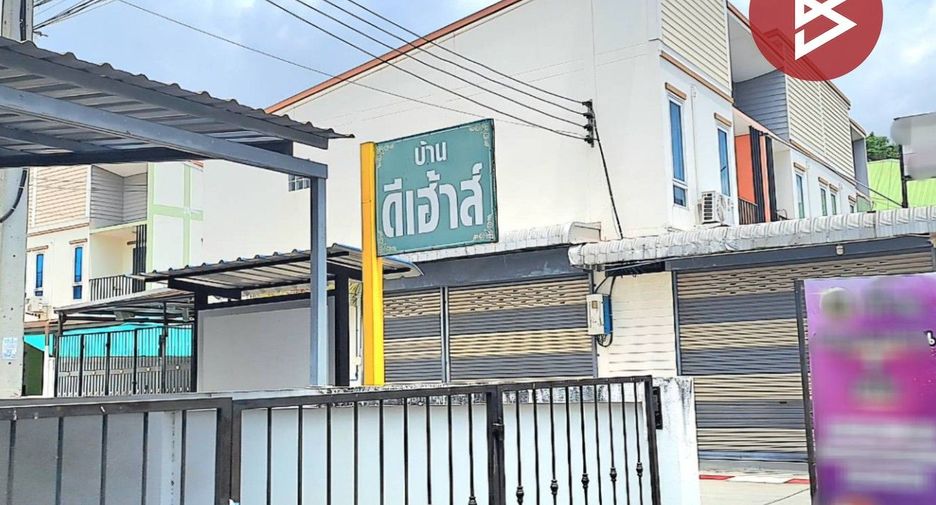 For sale 2 ベッドルーム townhouse in Mueang Chon Buri, Chonburi