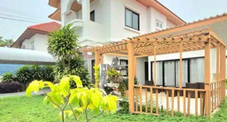 Продажа 4 спальни дом в Mueang Chon Buri, Чонбури