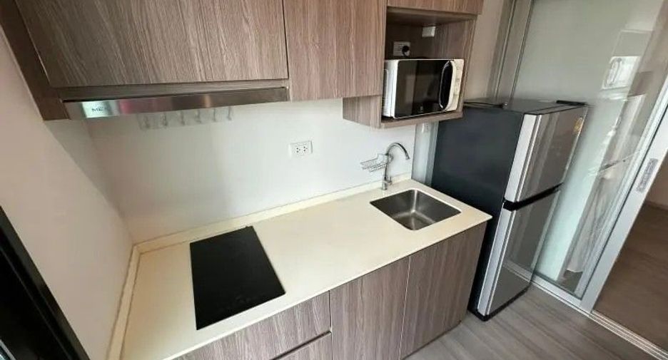 Condo en venta de 2 habitaciones en Bang Phlat, Bangkok