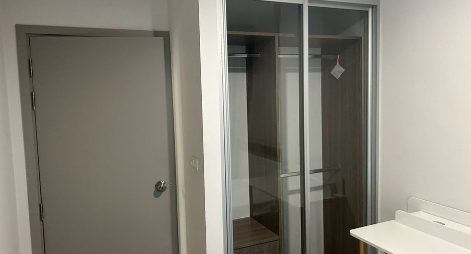 À vendre 2 chambres condo à Bang Phlat, Bangkok
