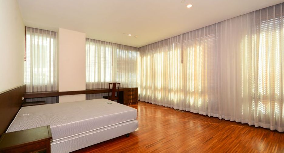 For rent 5 ベッドルーム apartment in Khlong Toei, Bangkok