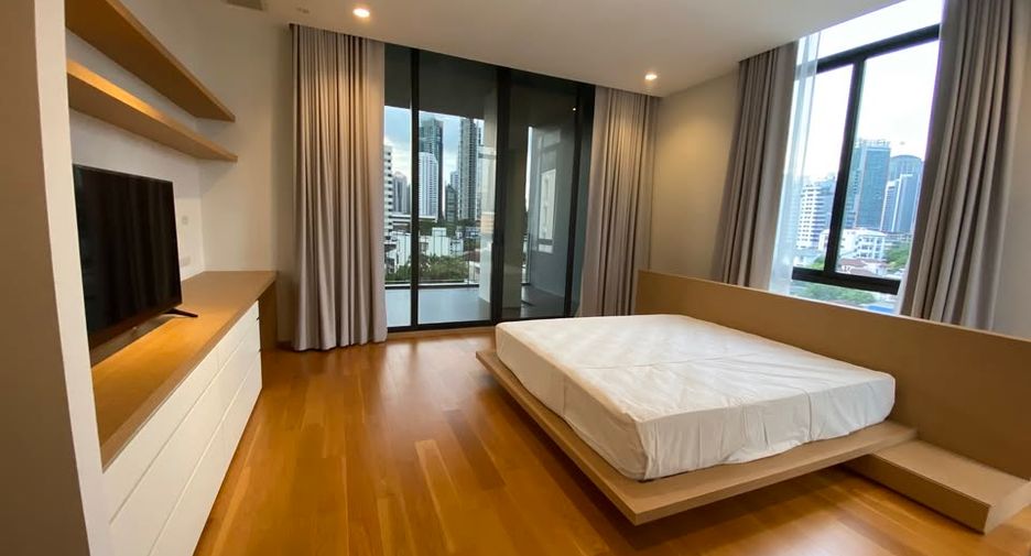 For rent 4 ベッドルーム apartment in Khlong Toei, Bangkok
