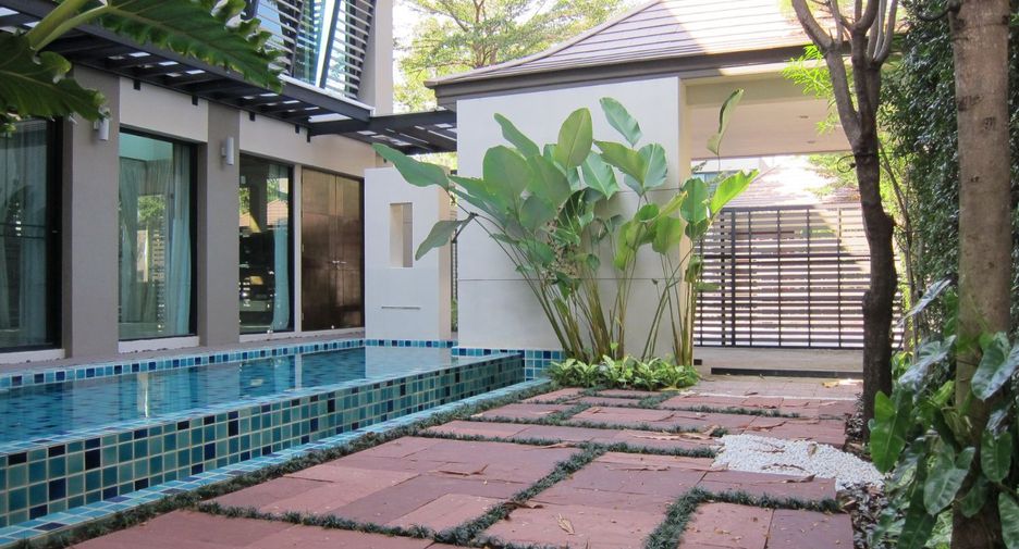 À louer 3 chambres maison à Watthana, Bangkok
