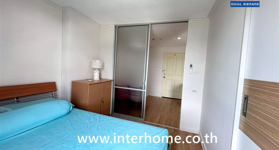For sale 1 bed condo in Wang Thonglang, Bangkok