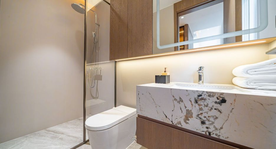 À vendre 8 chambres villa à Huay Yai, Pattaya
