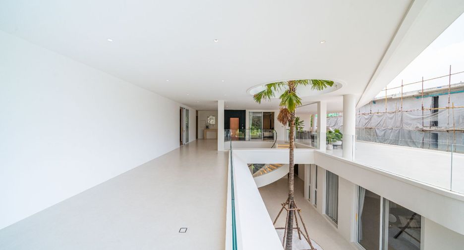 À vendre 8 chambres villa à Huay Yai, Pattaya