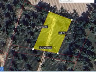 Terreno en venta en Si Racha, Chonburi