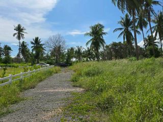 Terreno en venta en Si Racha, Chonburi