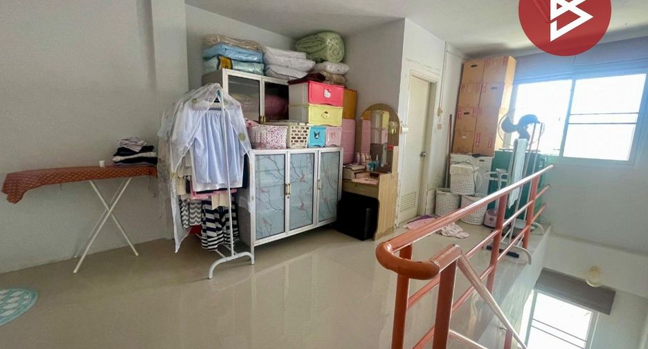 Local comercial en venta de 2 habitaciones en Mueang Chon Buri, Chonburi