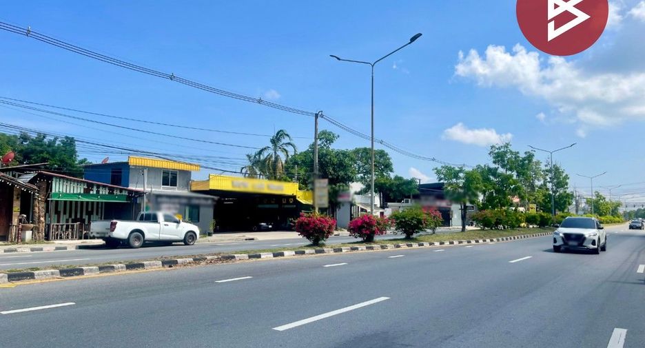 Local comercial en venta de 2 habitaciones en Mueang Chon Buri, Chonburi