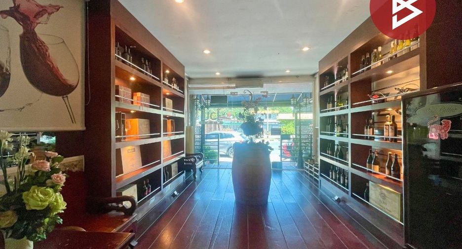 For sale 2 bedrooms retail Space in Mueang Chon Buri, Chonburi