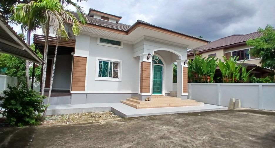For sale 3 bedrooms house in Mueang Pathum Thani, Pathum Thani