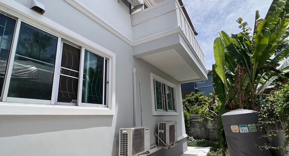 For sale 3 bedrooms house in Mueang Pathum Thani, Pathum Thani