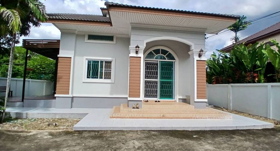 For sale 3 bedrooms house in Mueang Pathum Thani, Pathum Thani