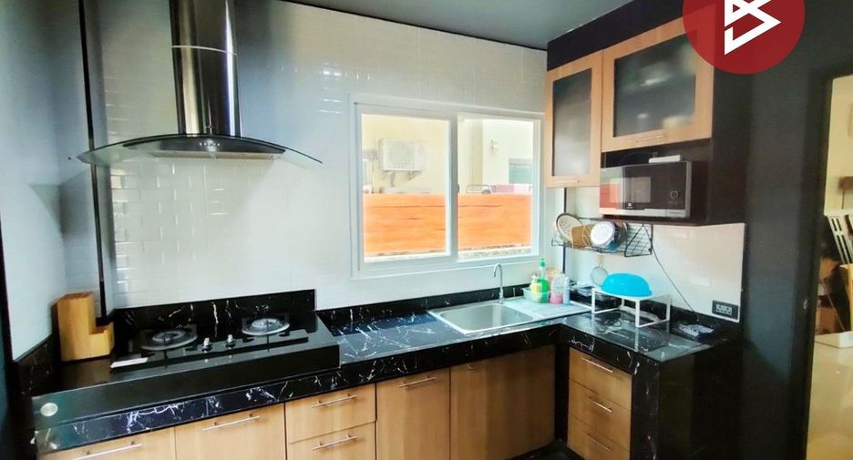 Casa en venta de 3 habitaciones en Bang Khun Thian, Bangkok