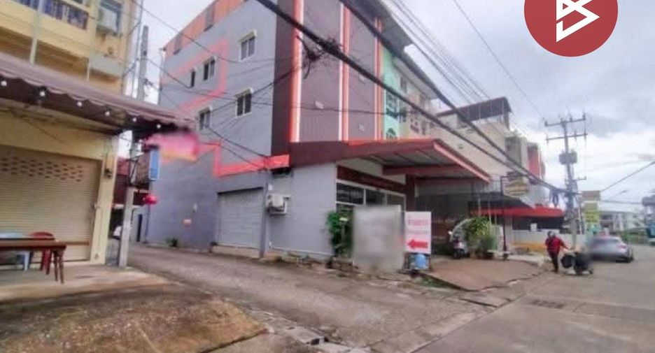 出售 4 卧室 联排别墅 在 Mueang Uttaradit, Uttaradit