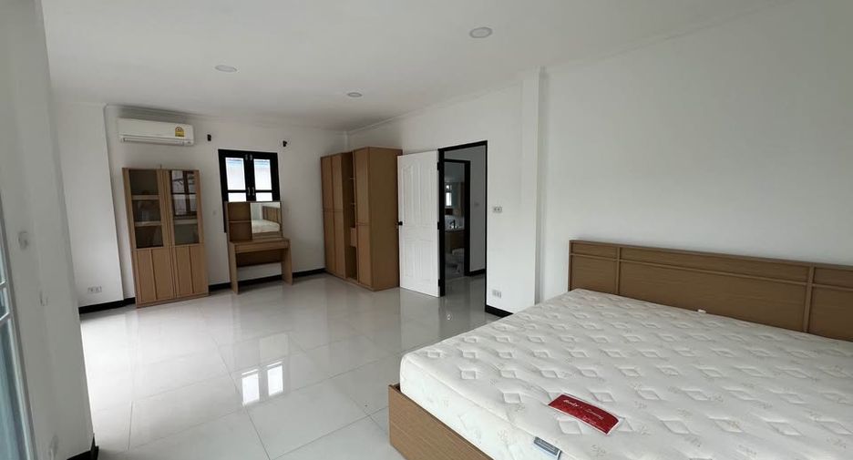 出租 和 出售 3 卧室 独立屋 在 Phuket Town, 普吉