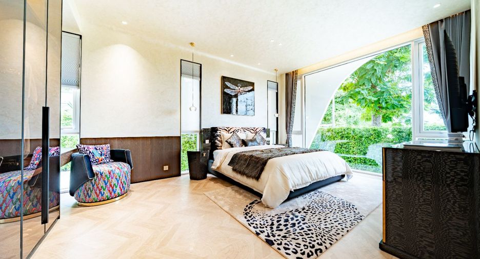 À vendre 6 chambres villa à Huay Yai, Pattaya