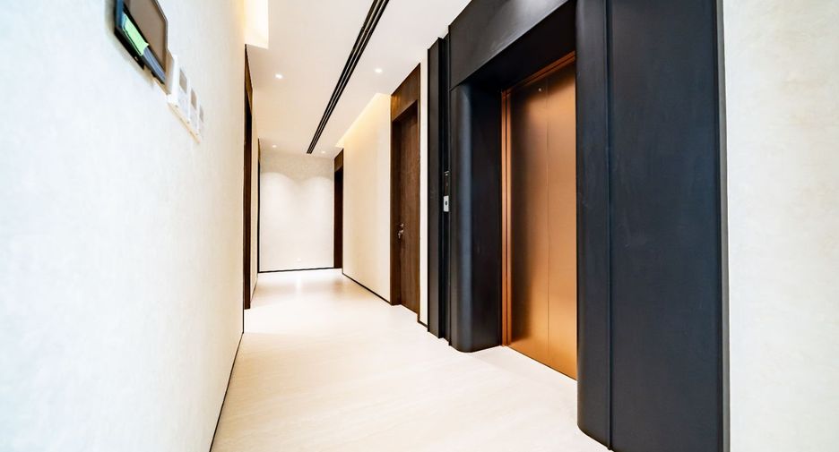 À vendre 6 chambres villa à Huay Yai, Pattaya