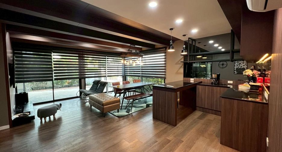 For sale studio house in Saphan Sung, Bangkok