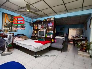 For sale 2 ベッドルーム townhouse in Saphan Sung, Bangkok