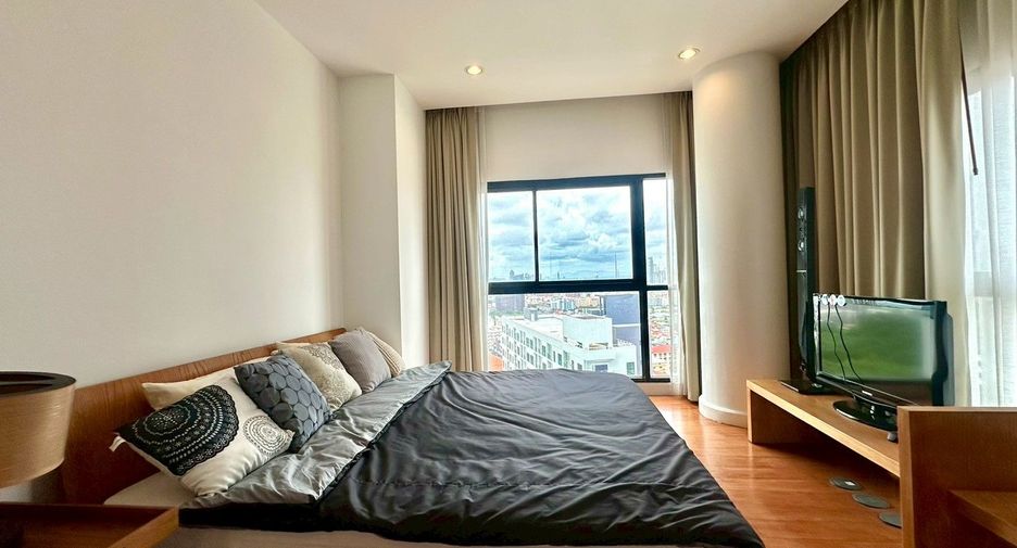 For sale 2 ベッドルーム condo in Pratumnak, Pattaya
