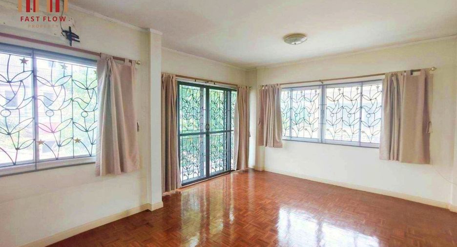 À vendre 4 chambres maison à Thanyaburi, Pathum Thani