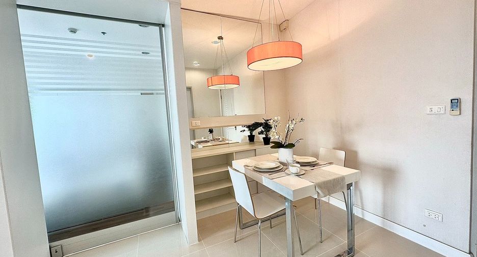Wohnung zur Miete mit 1 Zimmer in Khlong San, Bangkok