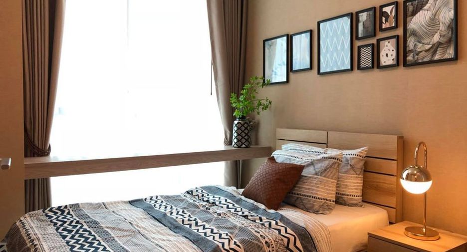 Condo en alquiler de 2 habitaciones en Huai Khwang, Bangkok