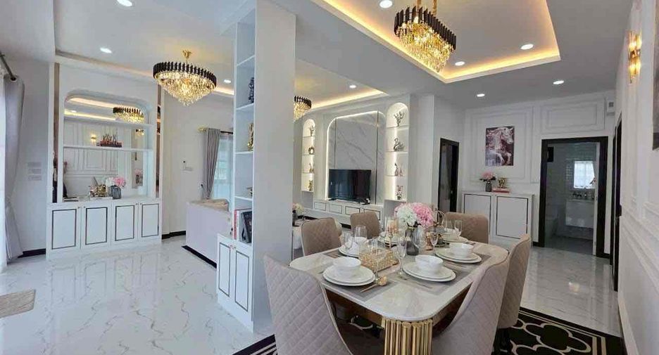 For sale 3 bedrooms house in East Pattaya, Pattaya