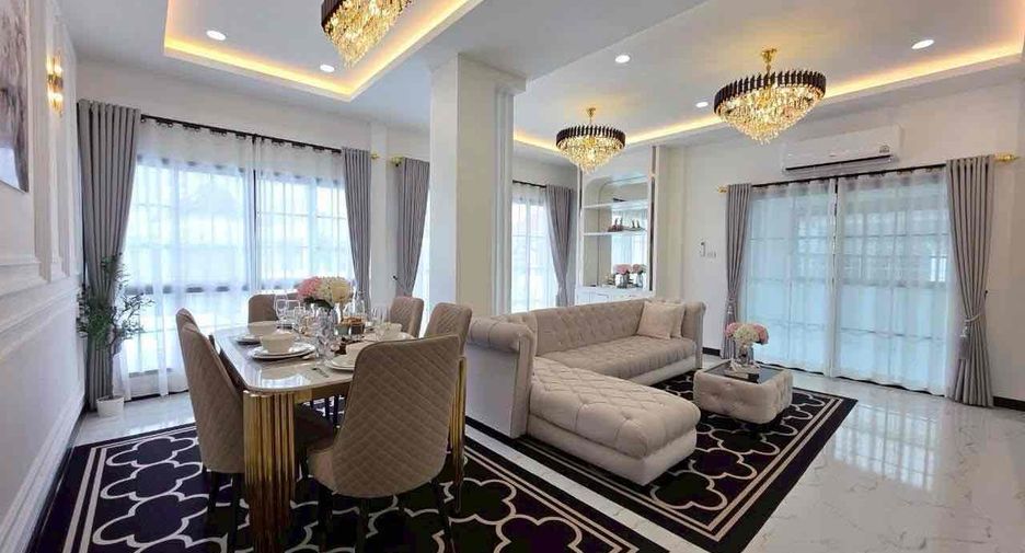 For sale 3 bedrooms house in East Pattaya, Pattaya
