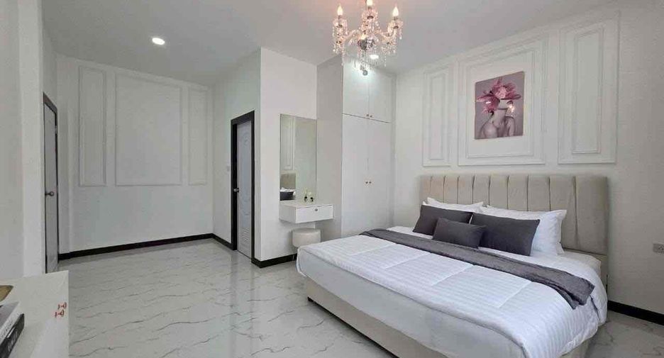 For sale 3 bedrooms house in East Pattaya, Pattaya
