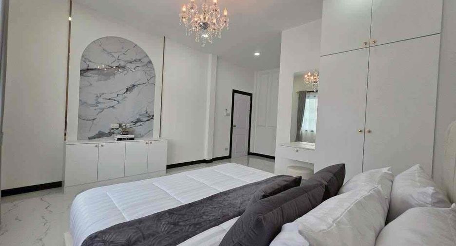 For sale 3 bedrooms house in East Pattaya, Pattaya
