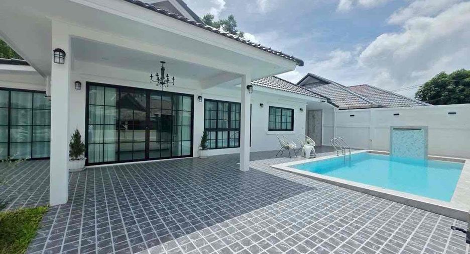 For sale 3 bedrooms house in East Pattaya, Pattaya