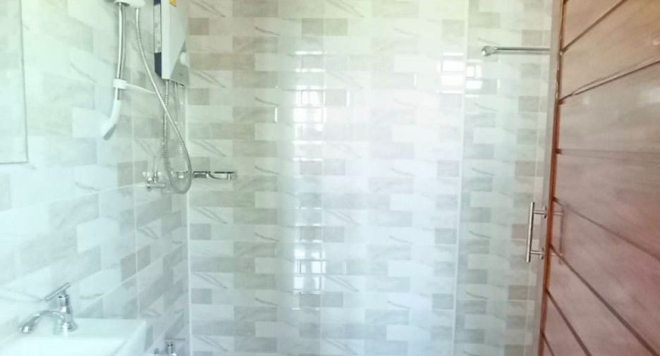 For sale 3 ベッドルーム house in Mueang Samut Songkhram, Samut Songkhram