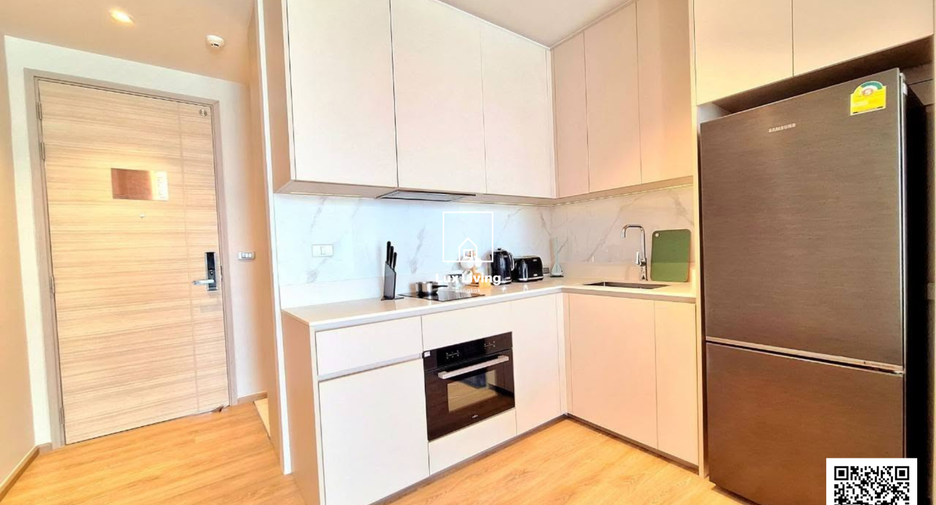 For rent 3 bedrooms condo in Mueang Samut Prakan, Samut Prakan
