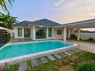 For sale 4 ベッドルーム villa in Bang Lamung, Chonburi