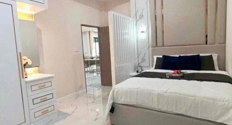 For sale 4 bedrooms villa in East Pattaya, Pattaya