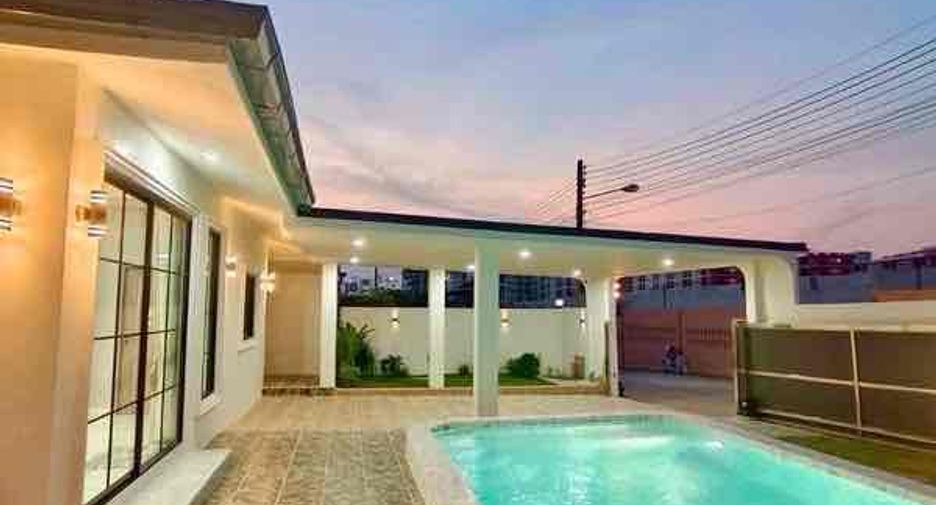 For sale 4 bedrooms villa in East Pattaya, Pattaya